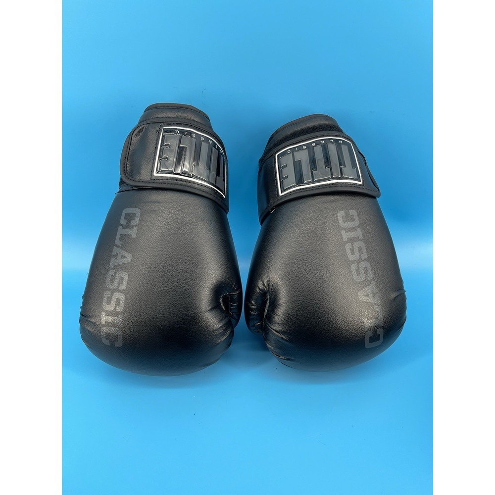 Title Classic Boxing Gloves Black Hook & Loop Training Sparring 10 oz Pair